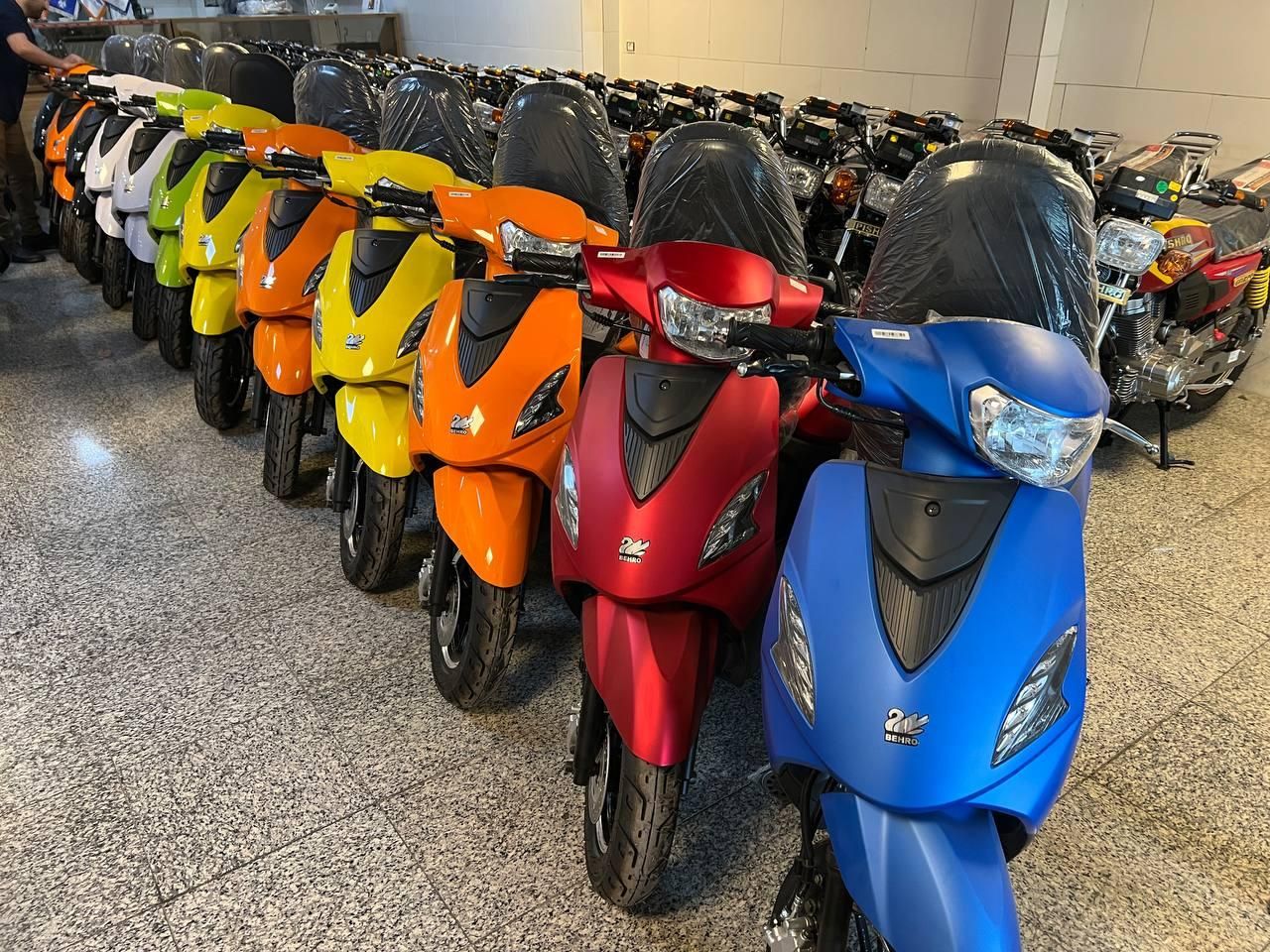 پاکشتی رهرو پلاس مدل۱۴۰۴ 125CC وینو اسکوپی|موتورسیکلت|اصفهان, لاله|دیوار