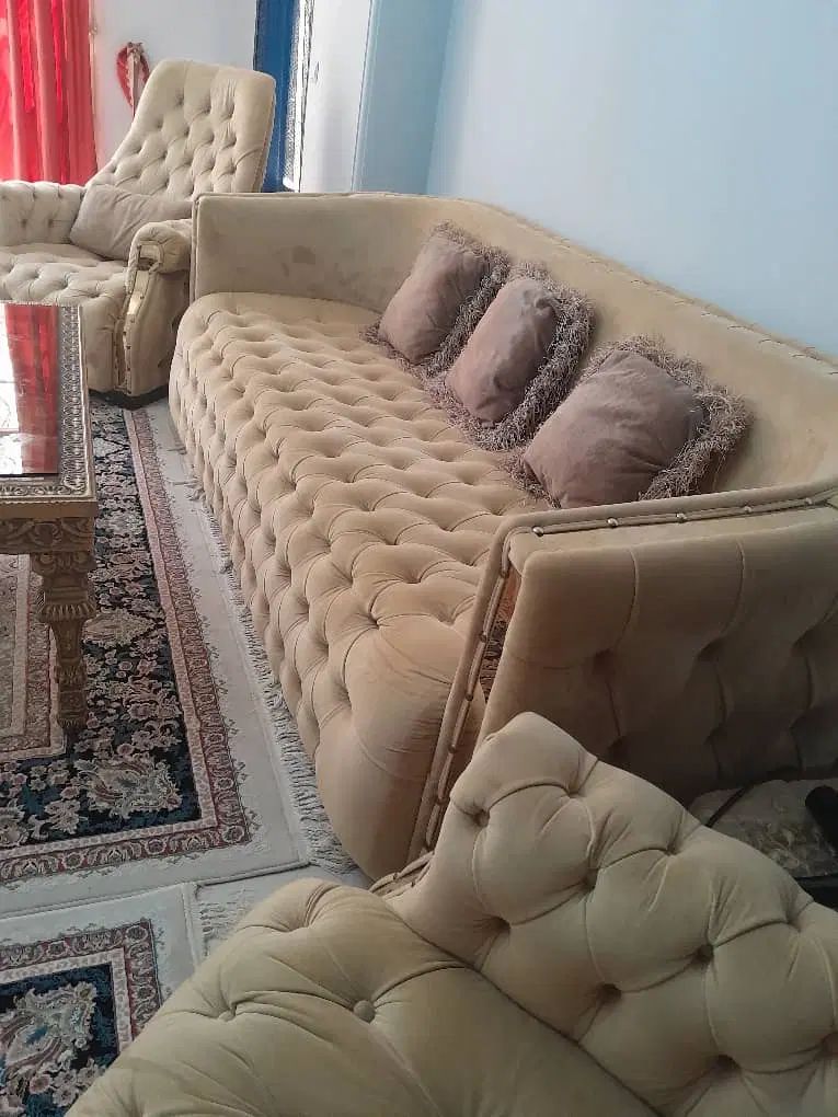 مبل راحتی 5 نفره|مبلمان خانگی و میز عسلی|کرج, چهارصد دستگاه|دیوار