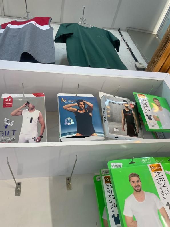 اجاره مغازه طلاب به دلیل تغییر شغل|اجارهٔ مغازه و غرفه|مشهد, گلشور|دیوار