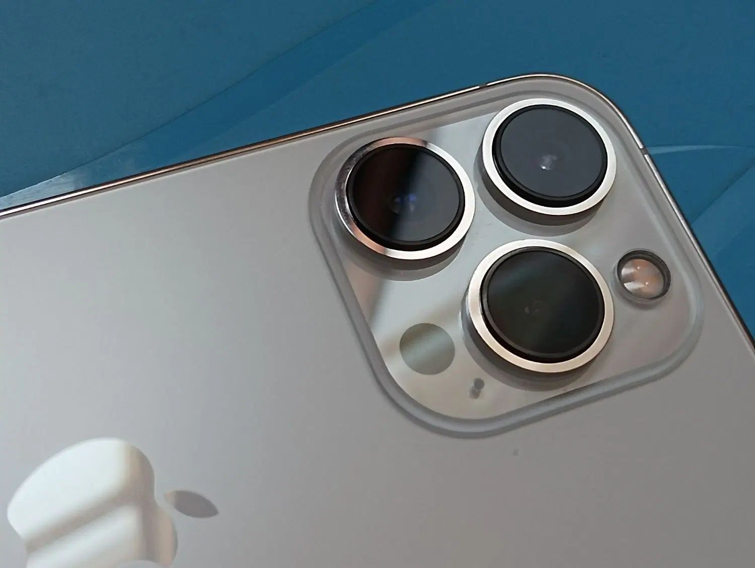 اپل iPhone 13 Pro با قیمت پیشنهادی شما|موبایل|تهران, شهرک ولیعصر جنوبی|دیوار