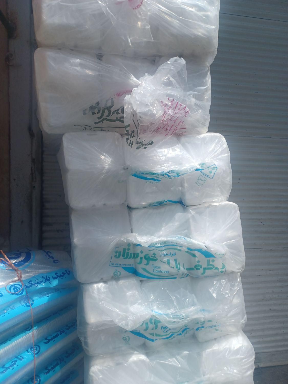 پخش عمده ظروف یکبار مصرف   فوم لیوان قاشق|ظروف نگهدارنده، پلاستیکی، یک‌بارمصرف|شیراز, شیشه‌گری|دیوار