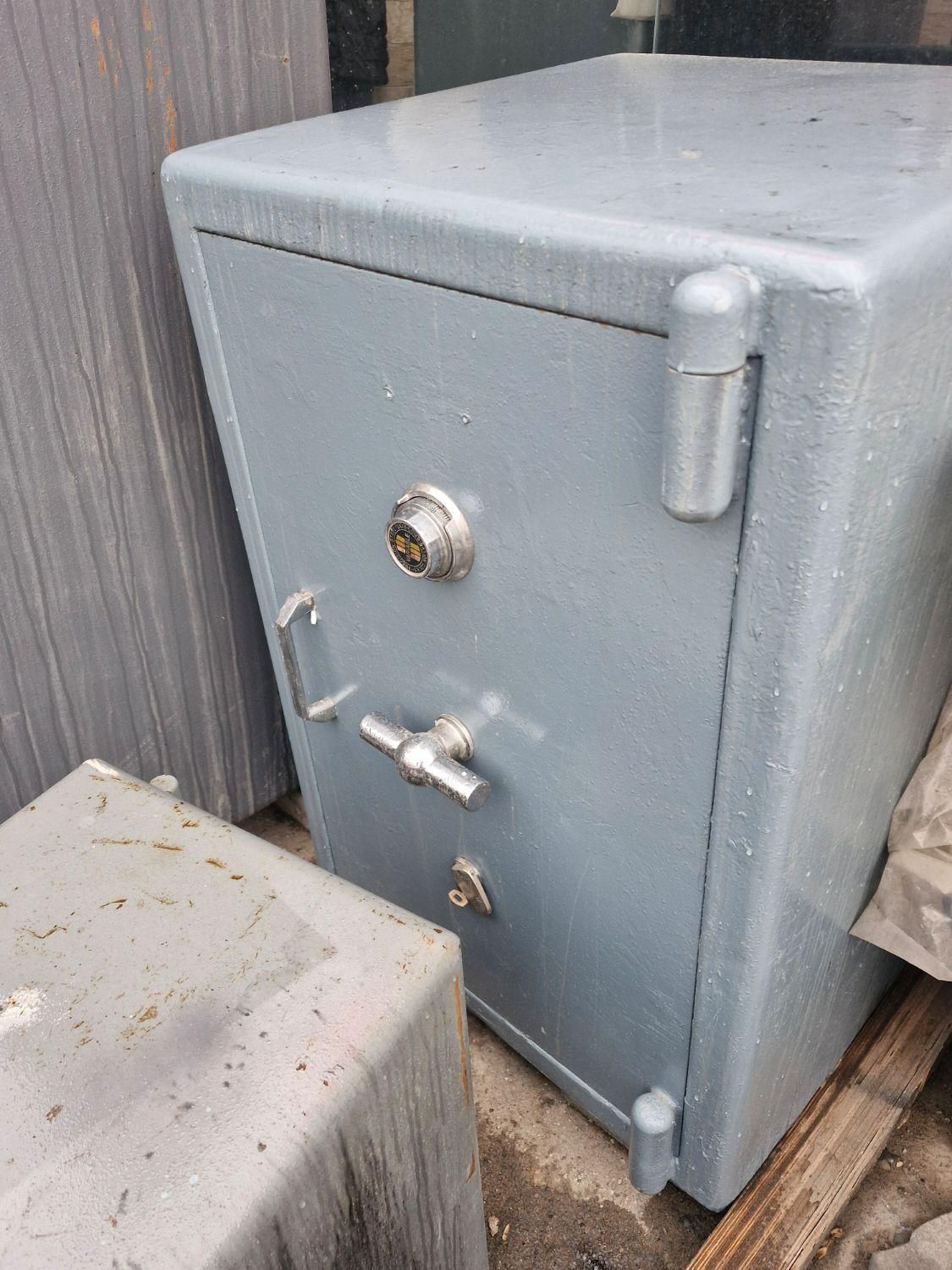 فروش گاوصندوق ،خریدار. گاو صندوق.کاوه.|ابزارآلات|تبریز, |دیوار