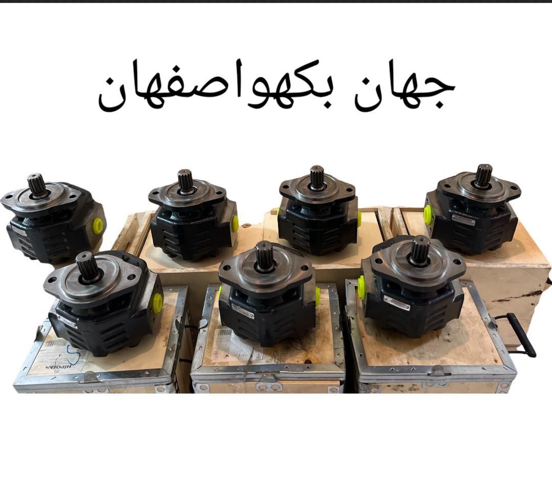 بیل بکهو پمپ هیدرولیک سنوپارس تی دی ال نیوهلند|ماشین‌آلات صنعتی|اصفهان, شفق|دیوار