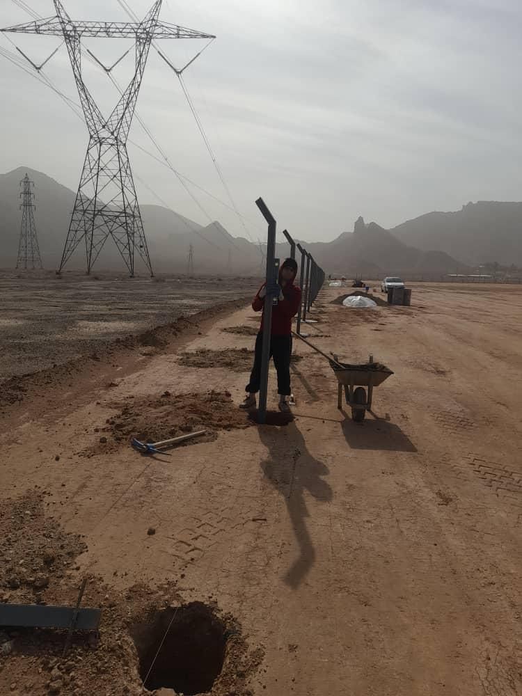 اجرای کارهای ساختمانی نیروگاه خورشیدی وفنس کشی|خدمات پیشه و مهارت|اردکان, |دیوار