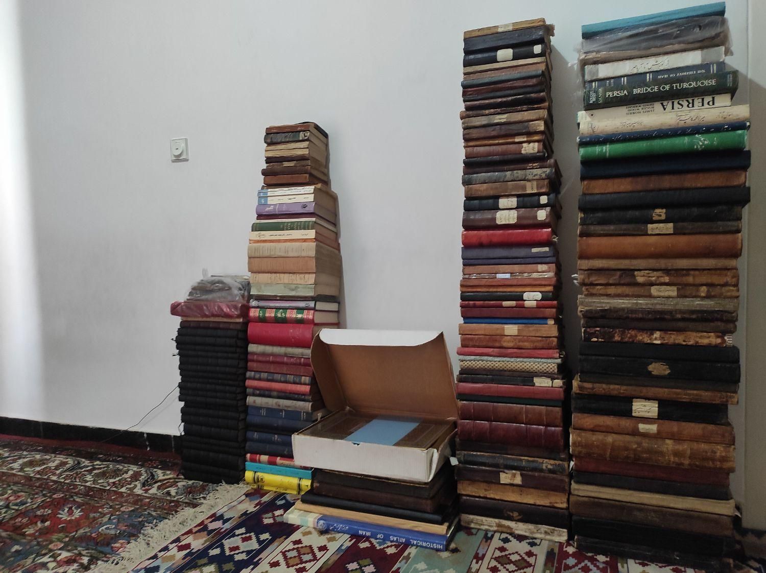 150عدد کتاب قدیمی|کتاب و مجله تاریخی|تهران, جمهوری|دیوار