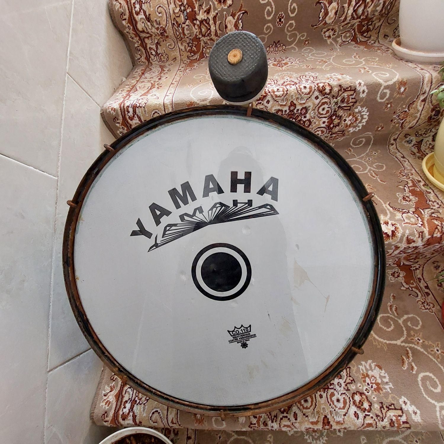 طبل محرم|درام و پرکاشن|قم, باسکول|دیوار