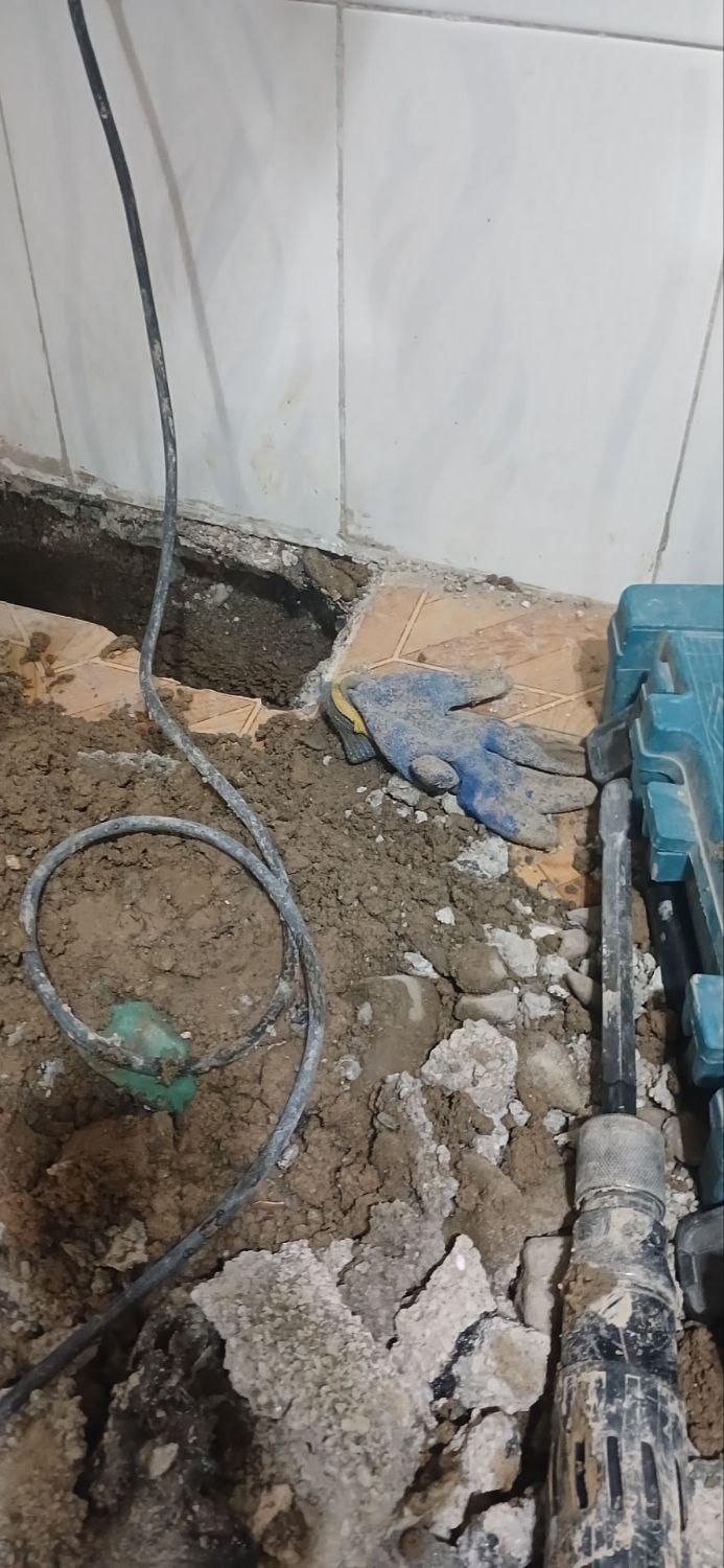 تشخیص ترکیدگی لوله کشی رفع نم ساختمان تخریب|خدمات پیشه و مهارت|تهران, پونک|دیوار