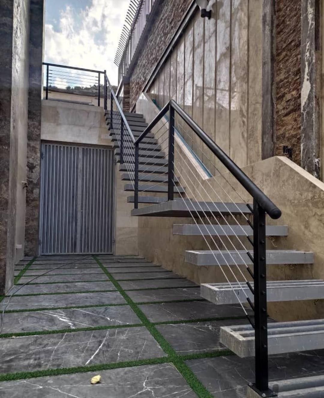 نرده راه پله بالکن پشت پنجره حفاظ استیل چوبی|خدمات پیشه و مهارت|کرمانشاه, |دیوار