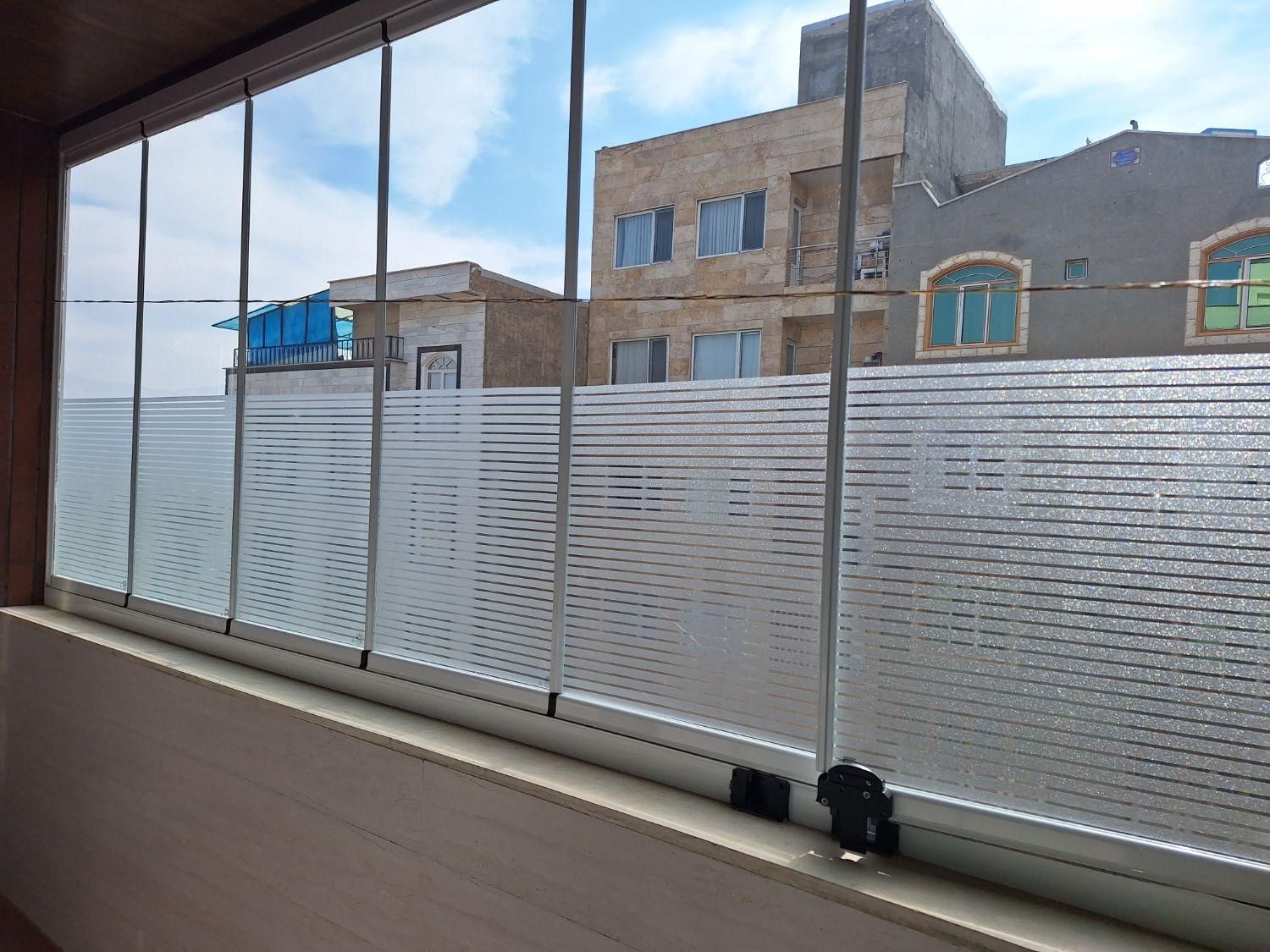 بالکن شیشه ای ، حمام شیشه ای، شیشه اسلایدینگ|خدمات پیشه و مهارت|سنندج, |دیوار