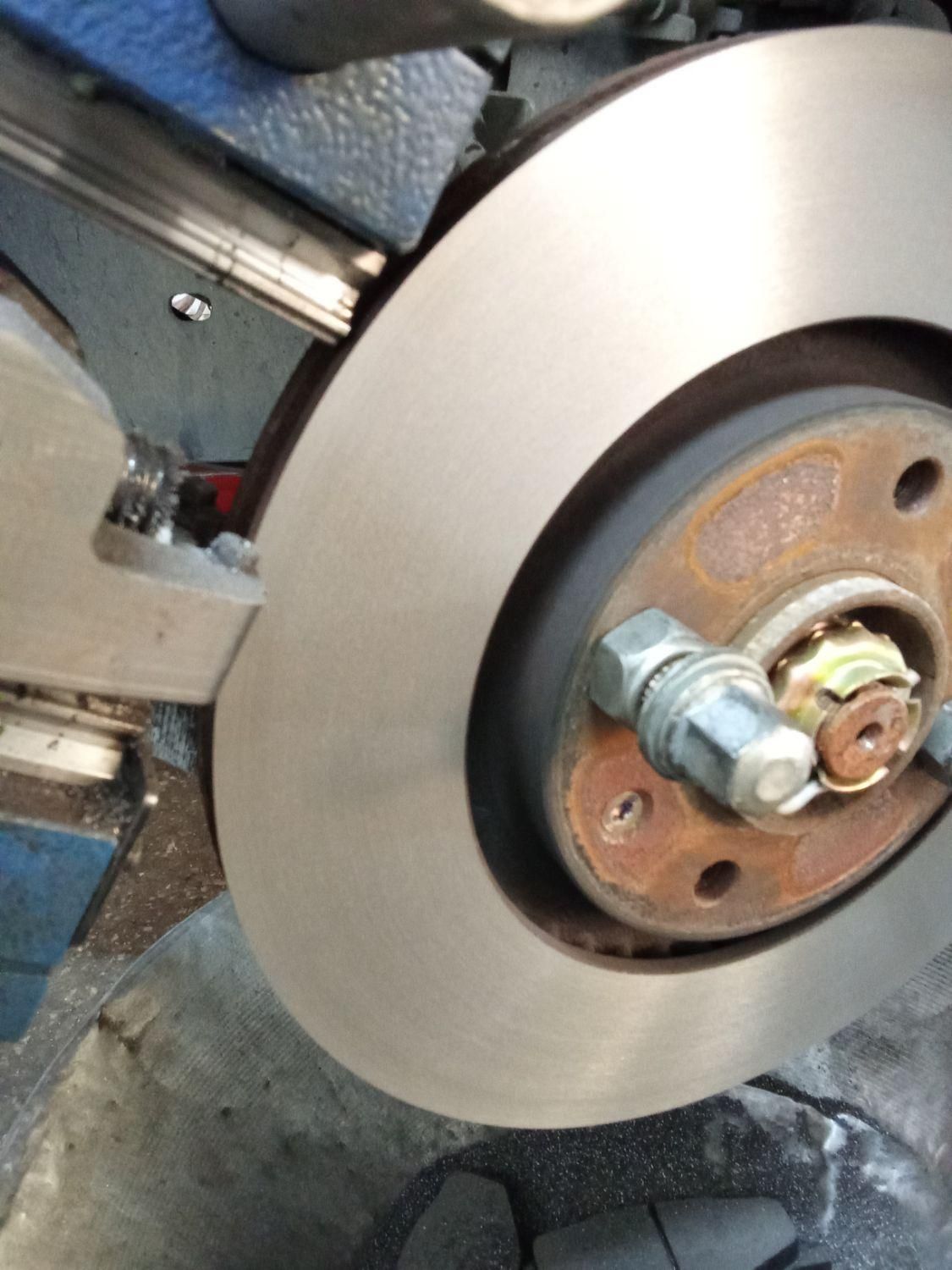 تراش دیسک روکار بادستگاه دیجیتالی(فلاورجان)|خدمات موتور و ماشین|فلاورجان, |دیوار