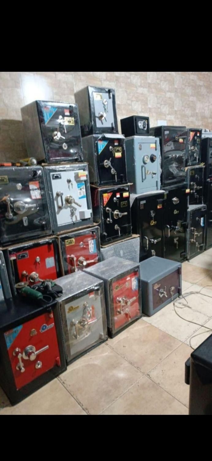 گاوصندوق|ابزارآلات|آبیک, |دیوار