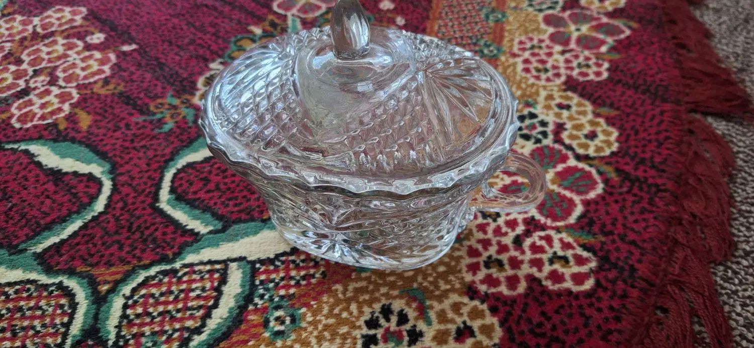 ۴تا شکلات خوری نونو بدون استفاده همراه با کارتون|ظروف سرو و پذیرایی|ایذه, |دیوار