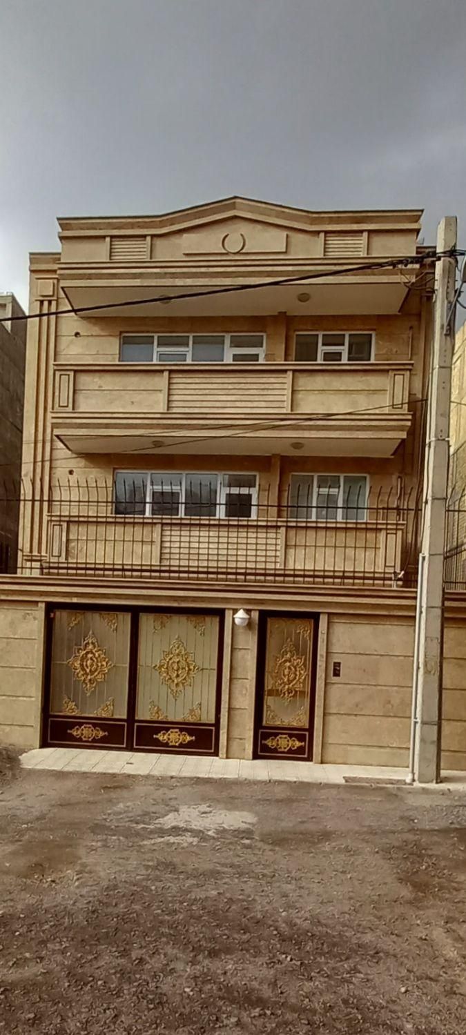 آپارتمان و حیاط ۲ طبقه ، اندیشه|فروش آپارتمان|تبریز, |دیوار