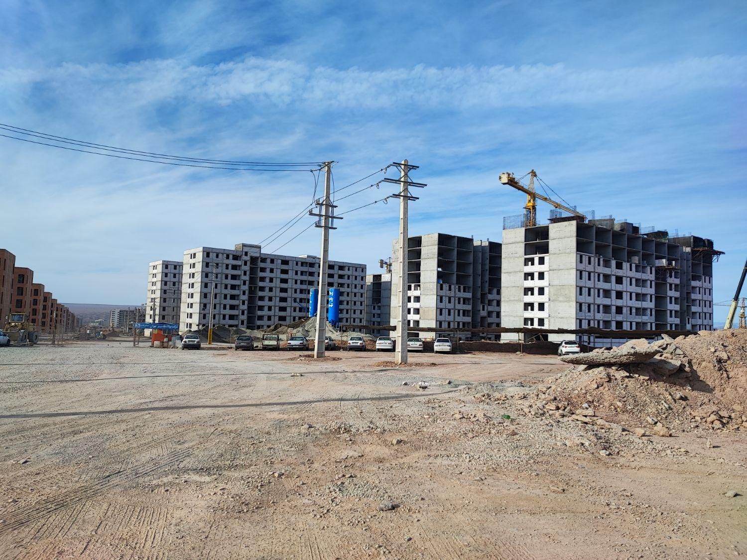 فروش آپارتمان پرند / اقساطی / چک مترو / فاز هفت|فروش آپارتمان|پرند, فاز ۷|دیوار