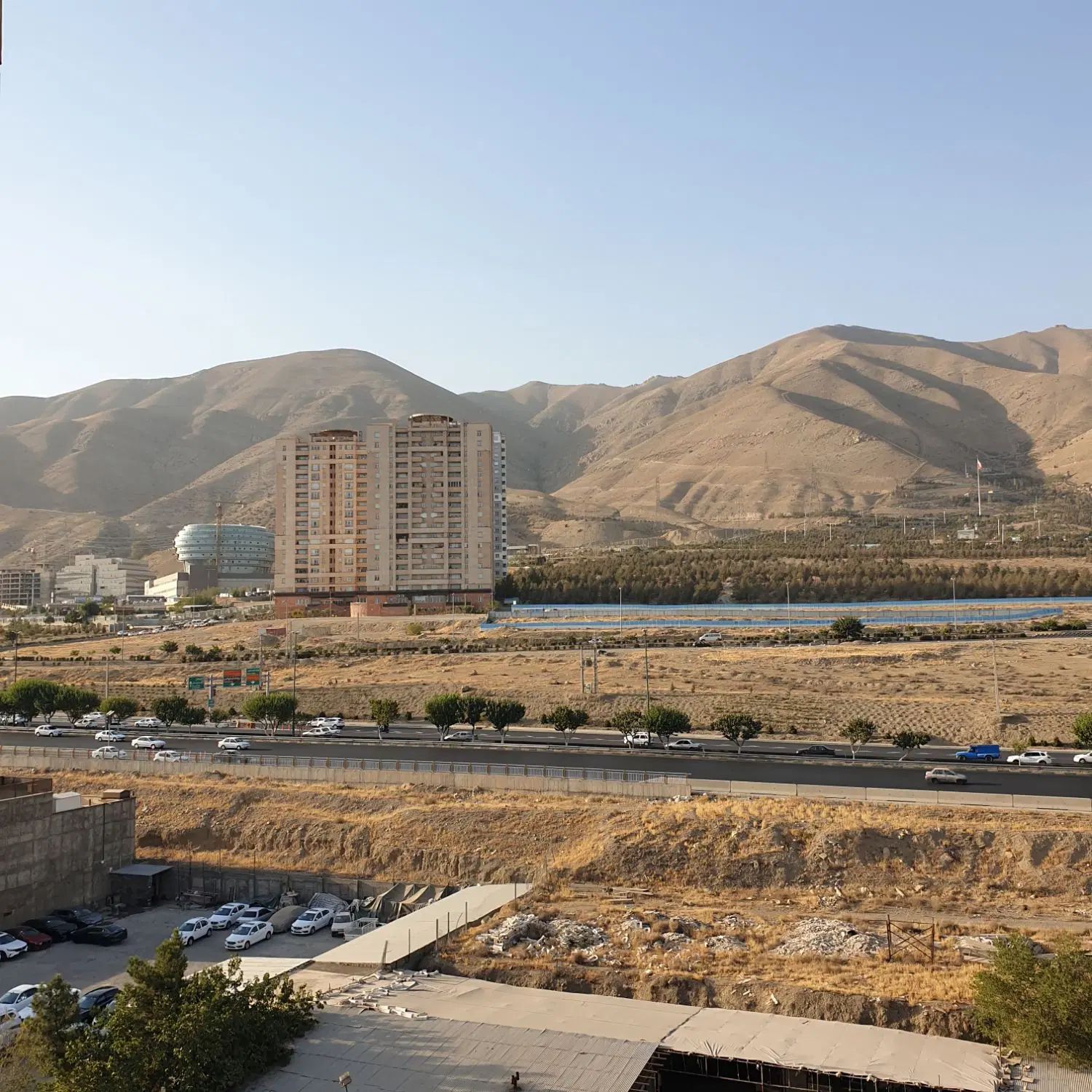 آپارتمان اجاره رهن کامل ۹۸ متر ۲ خواب شهرک راه آهن|اجارهٔ آپارتمان|تهران, دریاچه شهدای خلیج فارس|دیوار