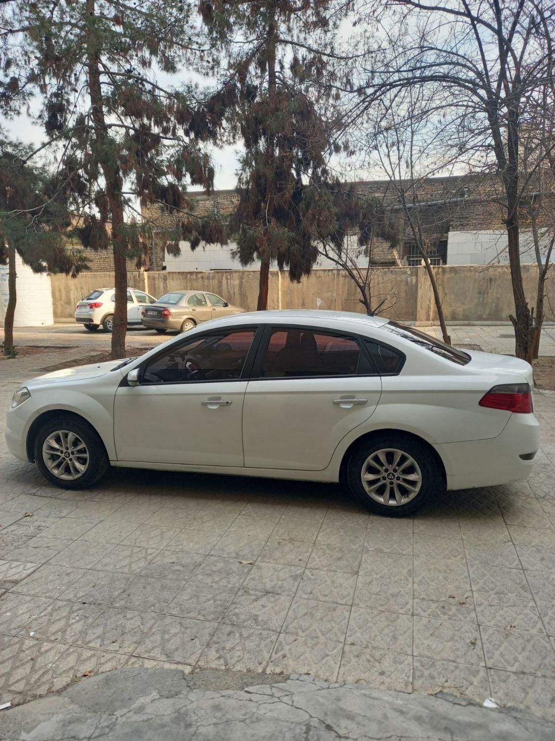 برلیانس H330 دنده‌ای 1500cc، مدل ۱۳۹۶|خودرو سواری و وانت|قدس, |دیوار