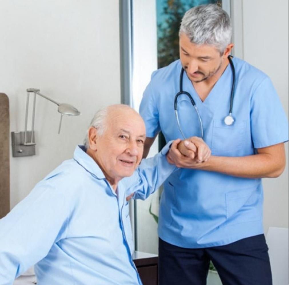 پرستاری و مراقبت از بیمار در بیمارستان و منزل|خدمات آرایشگری و زیبایی|بوشهر, |دیوار