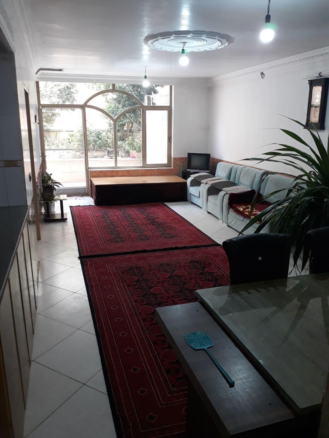 اجاره روزانه آپارتمان ویلایی با امکانات کامل|اجارهٔ کوتاه‌مدت آپارتمان و سوئیت|فولادشهر, B2|دیوار