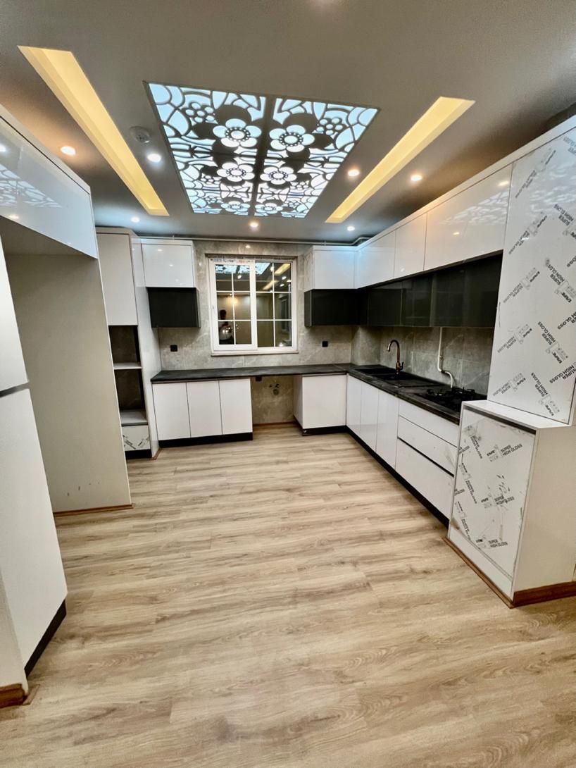 فروش آپارتمان ۱۷۶ متری ۳ خوابه در گلسار|فروش آپارتمان|رشت, گلسار|دیوار