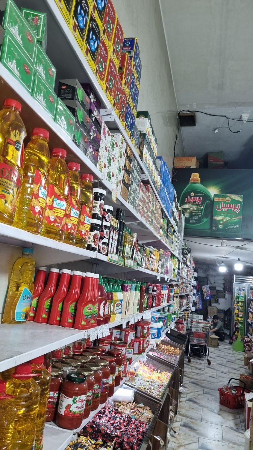 نیروی خانم ترجیحا اتباع برای شارژ قفسه و چیدمان|استخدام خدمات فروشگاه و رستوران|ماهدشت, |دیوار