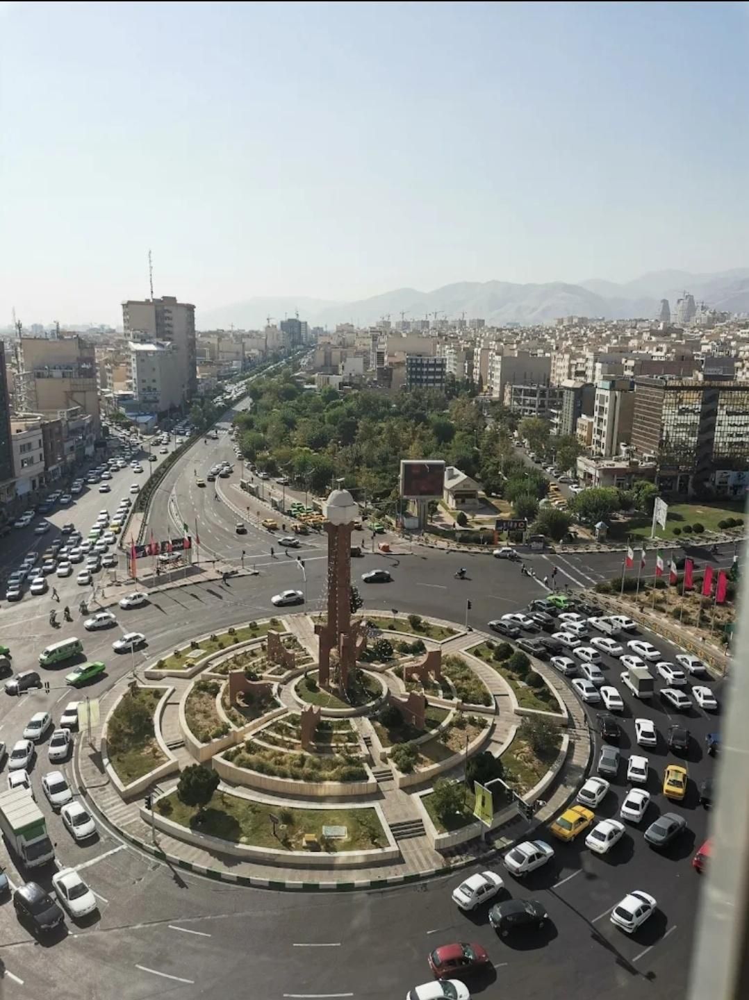 ۳۵ متر سند اداری فلکه دوم صادقیه برج گلدیس|اجارهٔ دفتر کار، اتاق اداری، مطب|تهران, صادقیه|دیوار
