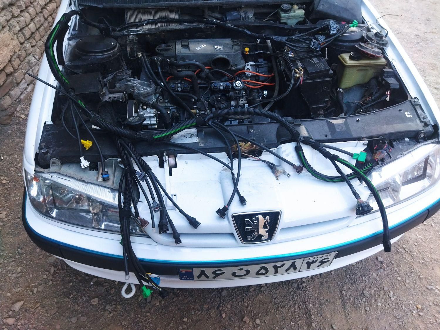 سیم کشی اتومبیل محمد سیارودرب مغازه|خدمات موتور و ماشین|بیرجند, |دیوار