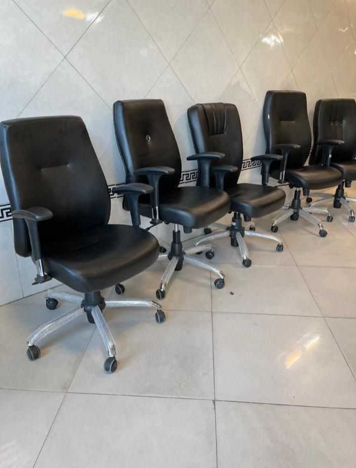 فروش.  تعویض و تعمیر... انواع صندلی|صندلی و نیمکت|دهگلان, |دیوار