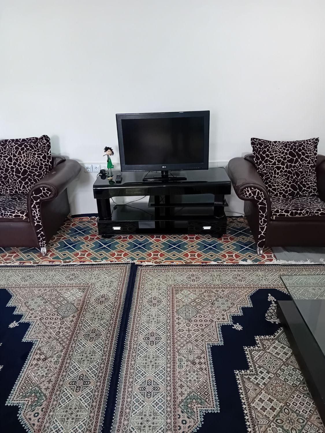 سوئیت اجاره|اجارهٔ کوتاه‌مدت آپارتمان و سوئیت|لاهیجان, خالو باغ|دیوار