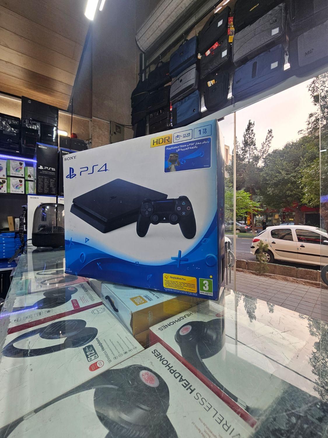 کنسول PS4 اسلیم|کنسول، بازی ویدئویی و آنلاین|ساوه, |دیوار