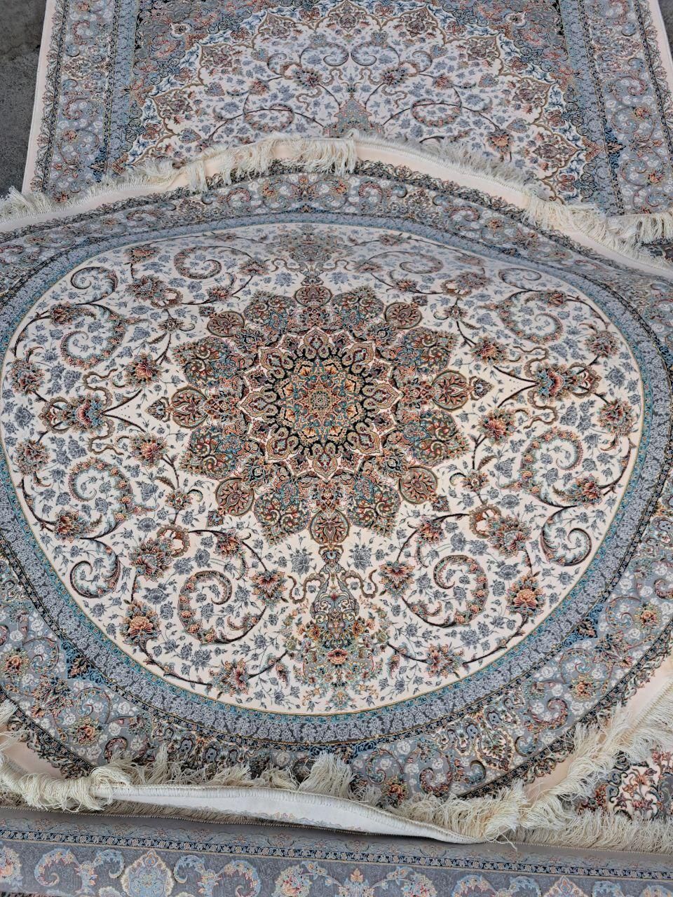 فرش ستاره کویریزد سایز گرد   ۱۵۰۰شانه ۴۵۰۰ تراکم|فرش|تهران, سبلان (لشگر)|دیوار