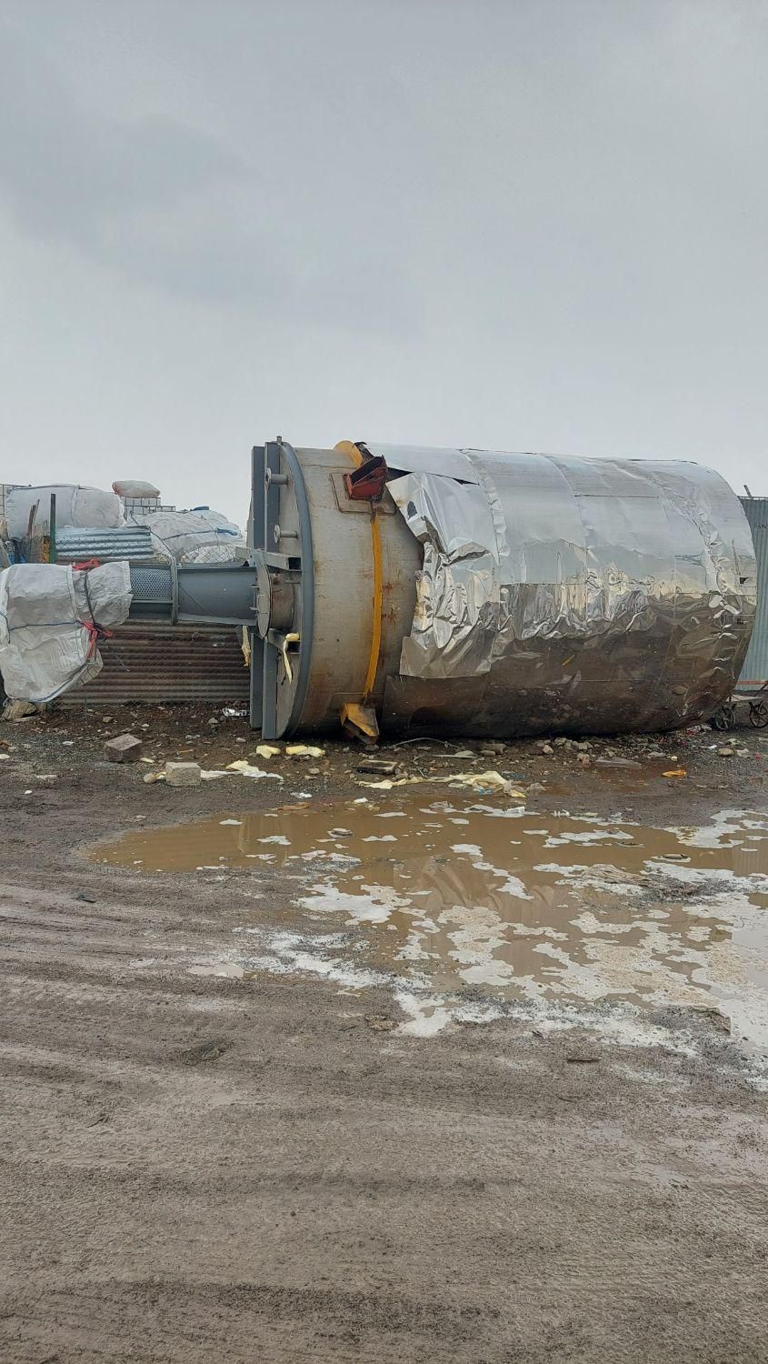 مخزن استیل راکتور ۳۰هزار ۱۰هزار لیتری دوجداره|ماشینآلات صنعتی|تهران, آبشار|دیوار