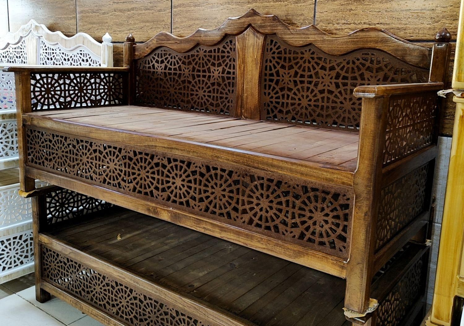 تخت سنتی و مبل سنتی ۲×۷۰ کد ۲۰۶۵|مبلمان خانگی و میز عسلی|خمینیشهر, |دیوار