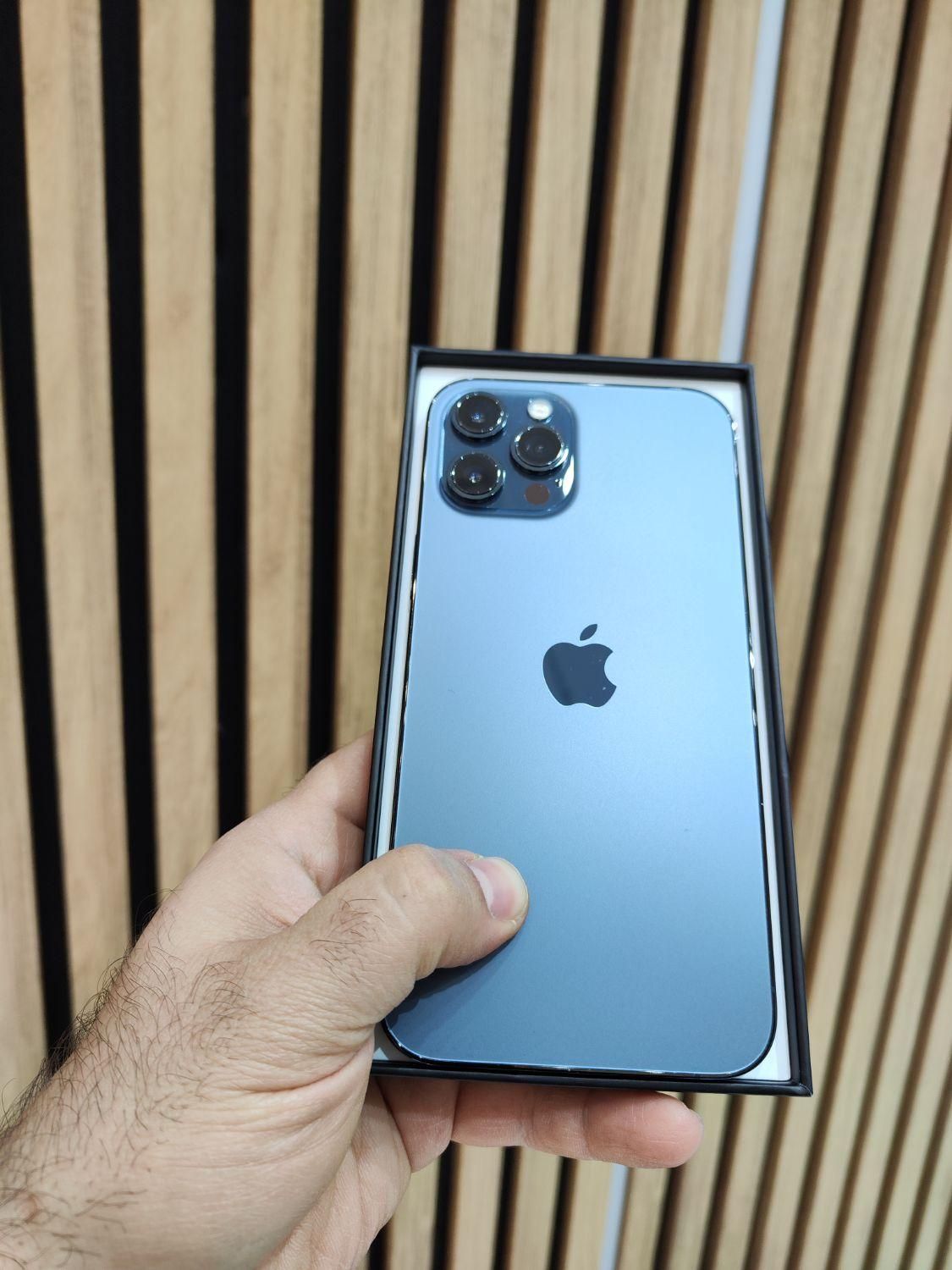 اپل iPhone 12 Pro Max ۲۵۶ گیگابایت|موبایل|تهران, صادقیه|دیوار