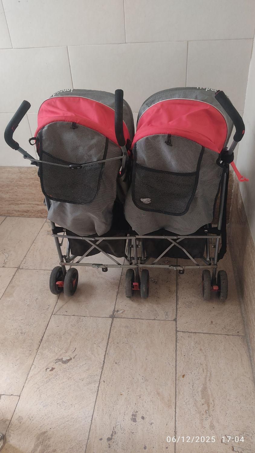 کالسکه دوقلوی عصایی خارجی|کالسکه و لوازم جانبی|شهریار, کهنز|دیوار