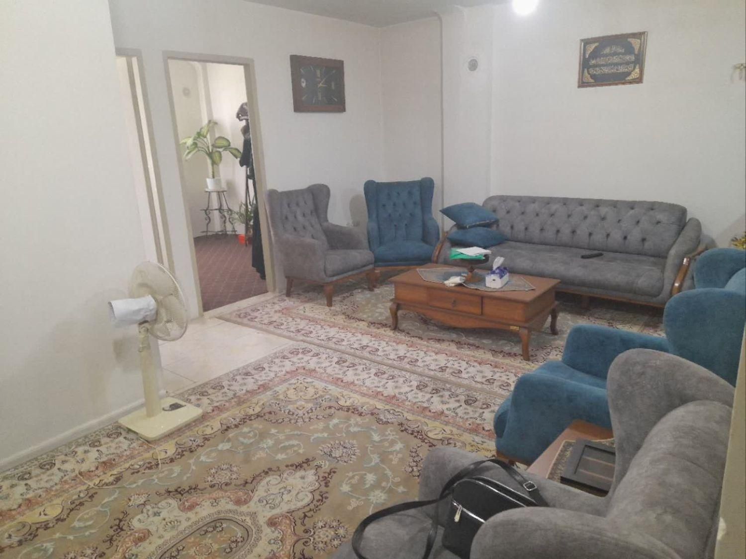 ۷۰ متر/نورگیر/قولنامه/ داریوش/|فروش آپارتمان|کرج, کوی امامیه|دیوار