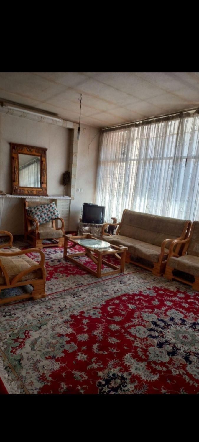 طبقه دوم منزل ویلایی بصورت روزانه تسویه کنید|اجارهٔ کوتاه‌مدت آپارتمان و سوئیت|قم, نیروگاه|دیوار