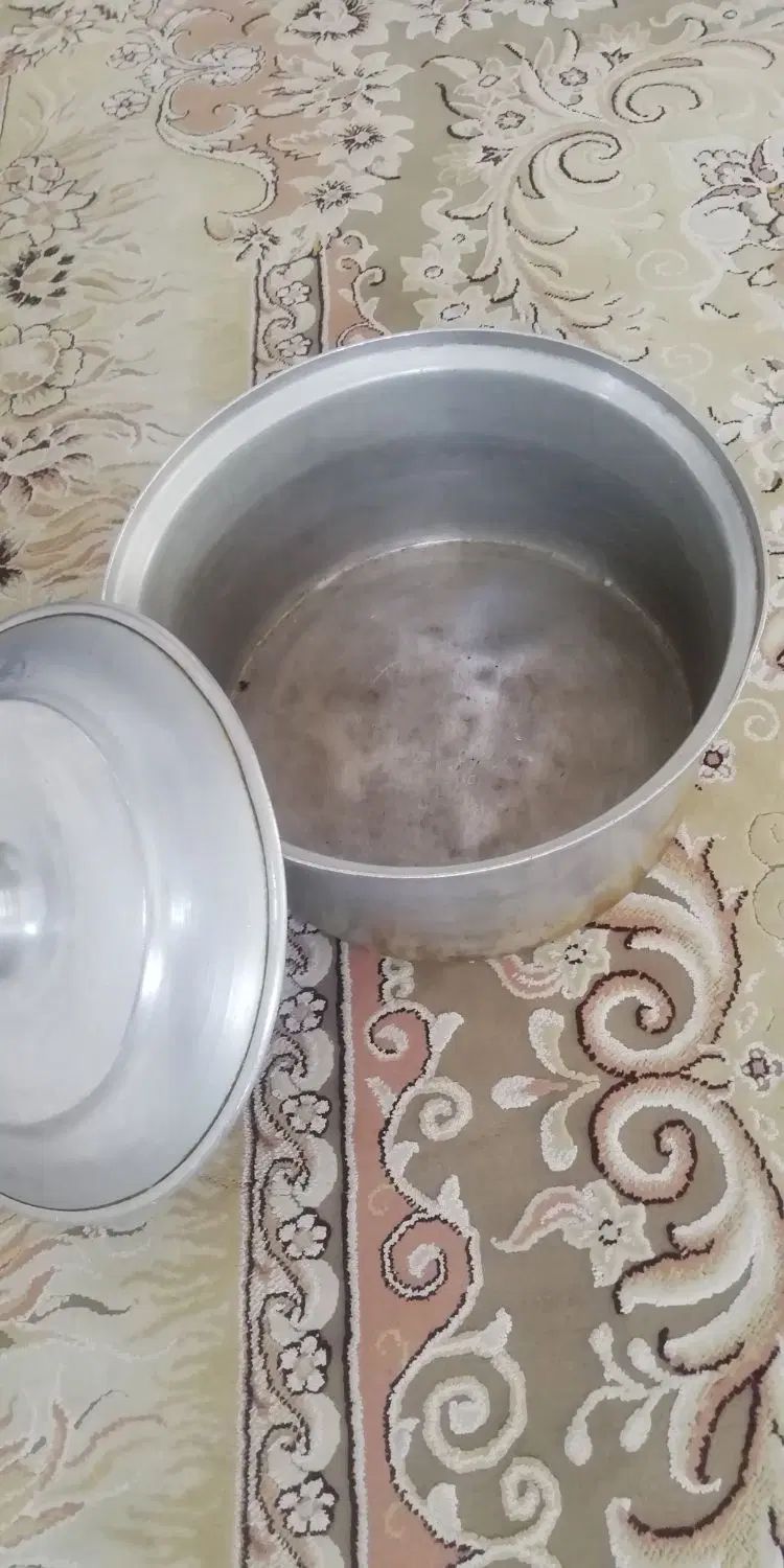 قابلمه سالم|ظروف پخت‌وپز|مشهد, هفت تیر (حافظ)|دیوار