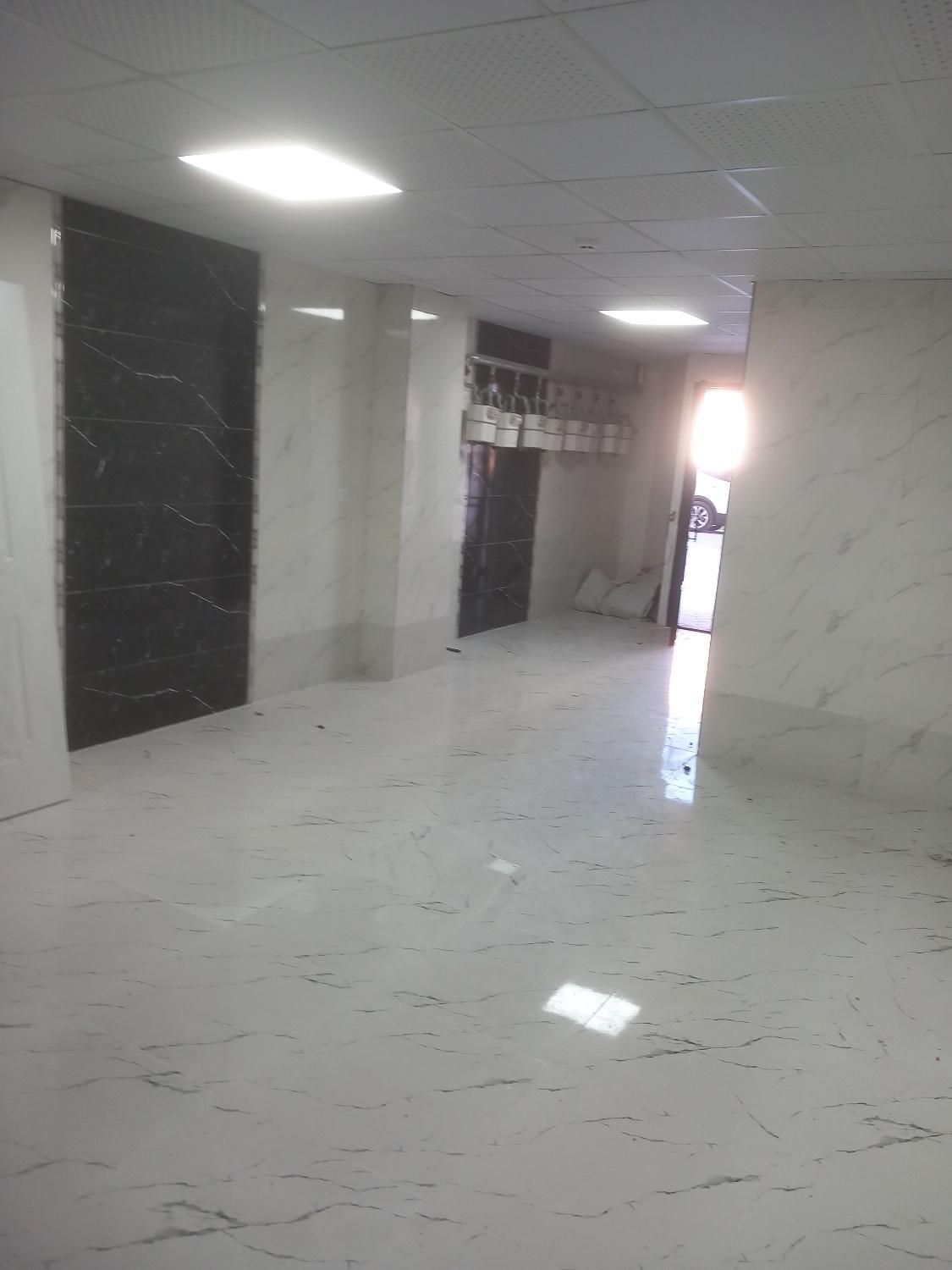 فروش واحد300متردرمیدان پلیس شهرک میلاد سه نبش|فروش آپارتمان|اردبیل, |دیوار