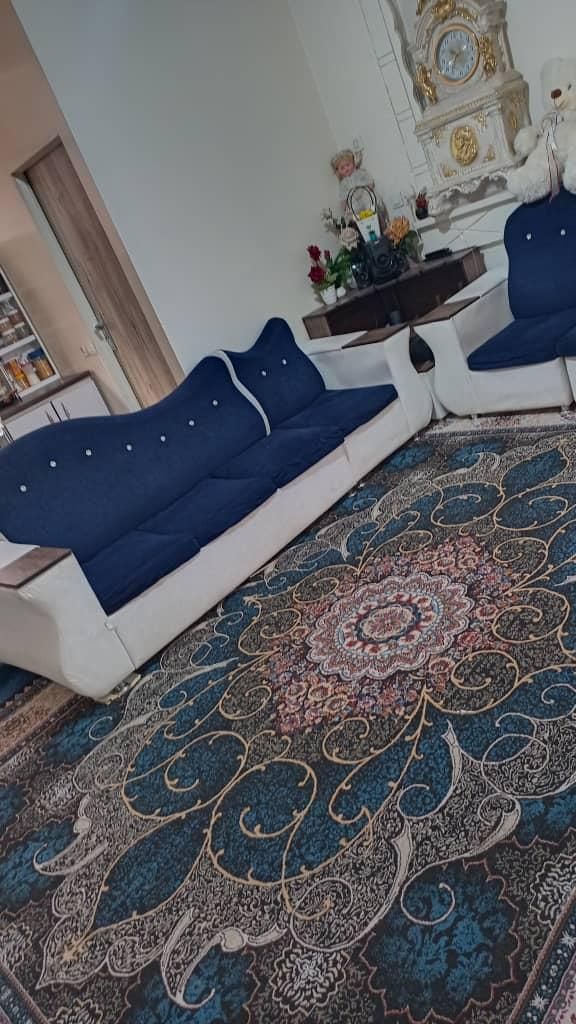 خانه دربستی سه طبقه|اجارهٔ خانه و ویلا|تهران, جی|دیوار