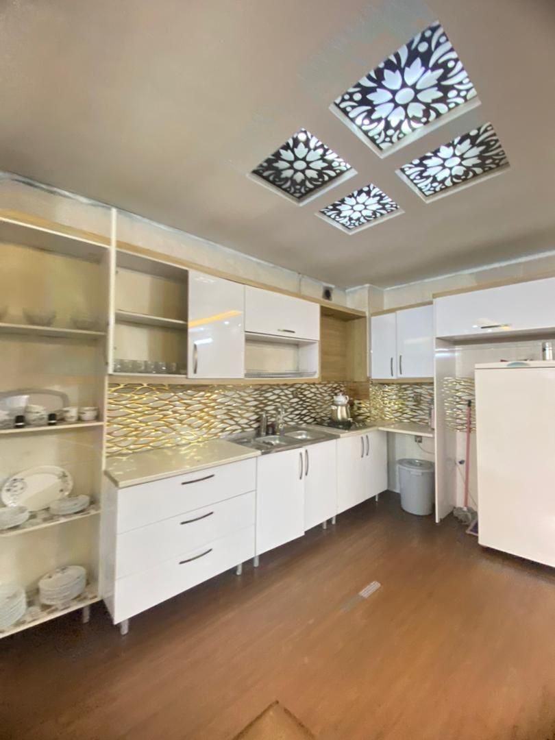 عمارت سفید|اجارهٔ کوتاهمدت ویلا و باغ|اصفهان, پارک مشتاق|دیوار