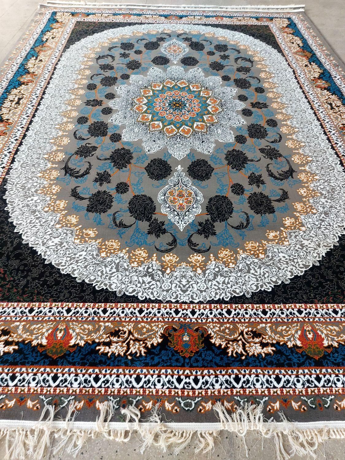 فروش عمده فرش ۷۰۰ شانه قیمت کارخانه|فرش|کرمان, |دیوار