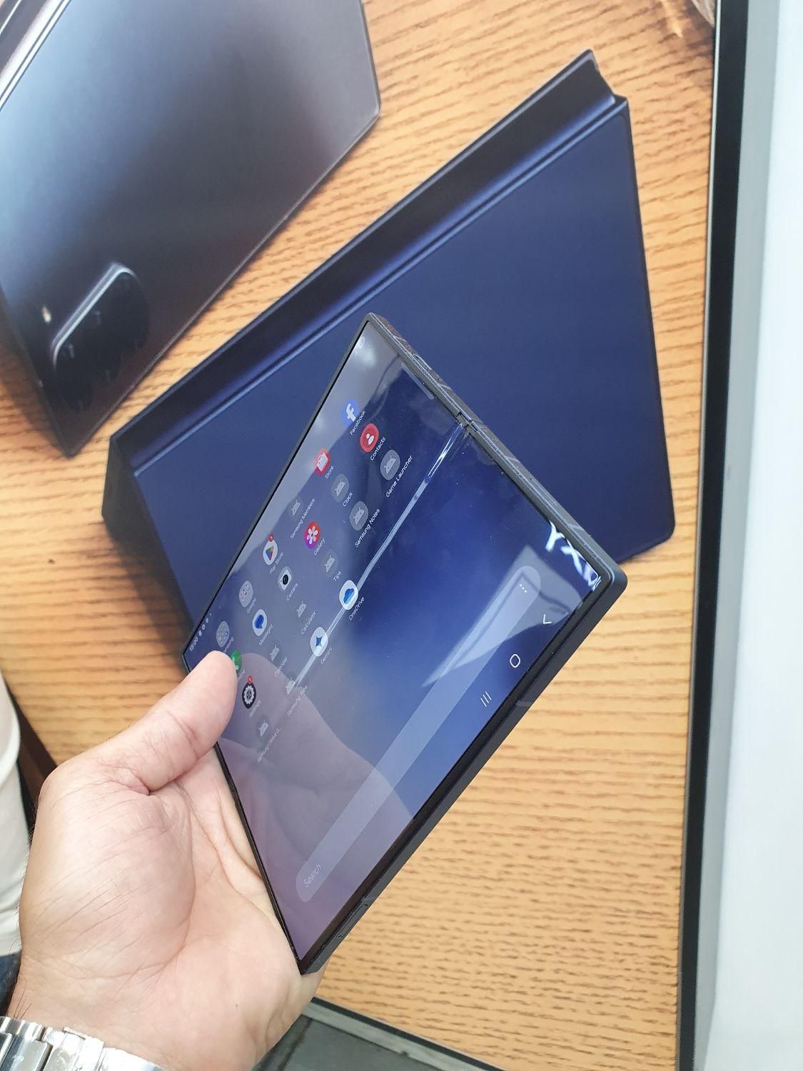 سامسونگ Galaxy Z Fold6 با حافظهٔ ۲۵۶ گیگابایت|موبایل|تهران, فلسطین (میدان انقلاب)|دیوار