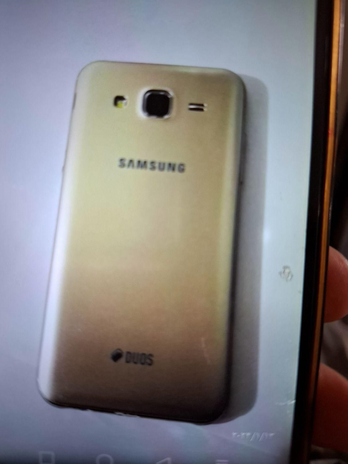 گوشی سامسونگ 2015 Galaxy j5 گیگابایت 8 خراب|موبایل|تهران, شهرک ولیعصر|دیوار