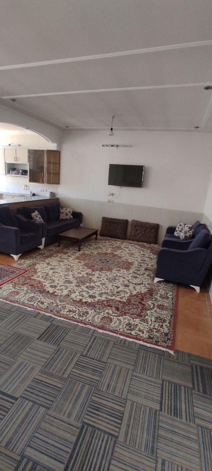 اجاره اپارتمان روزانه همراه با پارکینگ|اجارهٔ کوتاهمدت آپارتمان و سوئیت|یزد, |دیوار