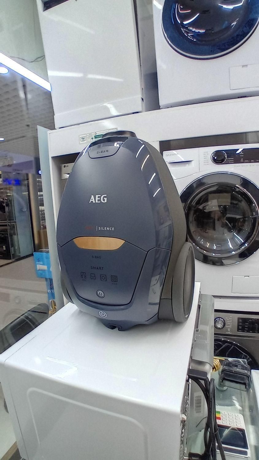 جاروبرقی آ ا‌ِ گِ AEG|جاروبرقی، جارو شارژی، بخارشو|مشهد, ایمان|دیوار