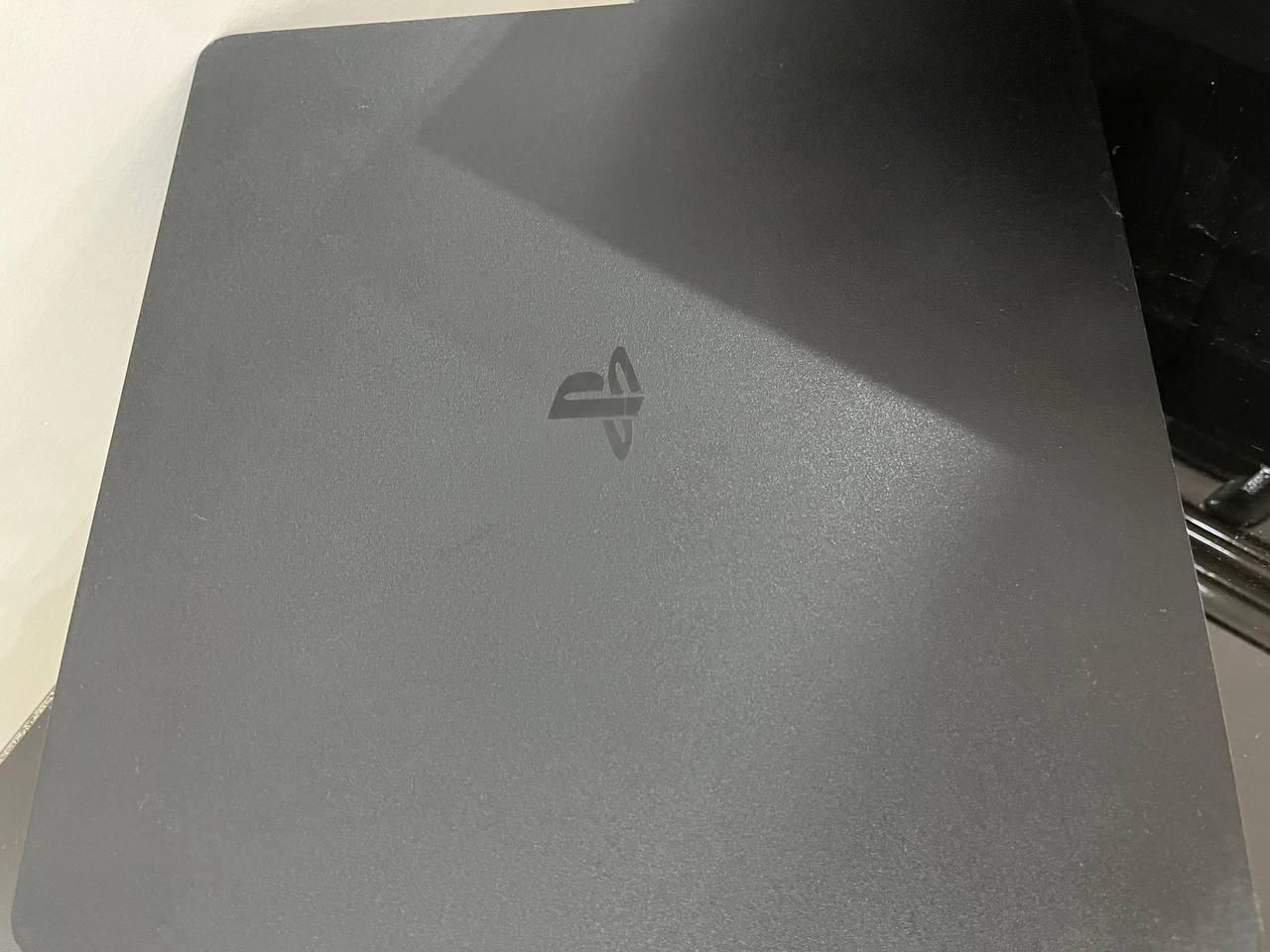 پی اس فور ۱ ترابایت ps4 slim لا زرورق|کنسول، بازی ویدئویی و آنلاین|پاکدشت, پاکدشت (مامازند)|دیوار