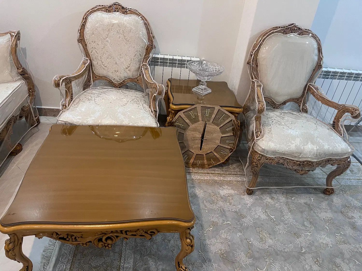 مبلمان ۷نفره دو رو منبت بهمراه میز tv|مبلمان خانگی و میز عسلی|تهران, دولاب|دیوار