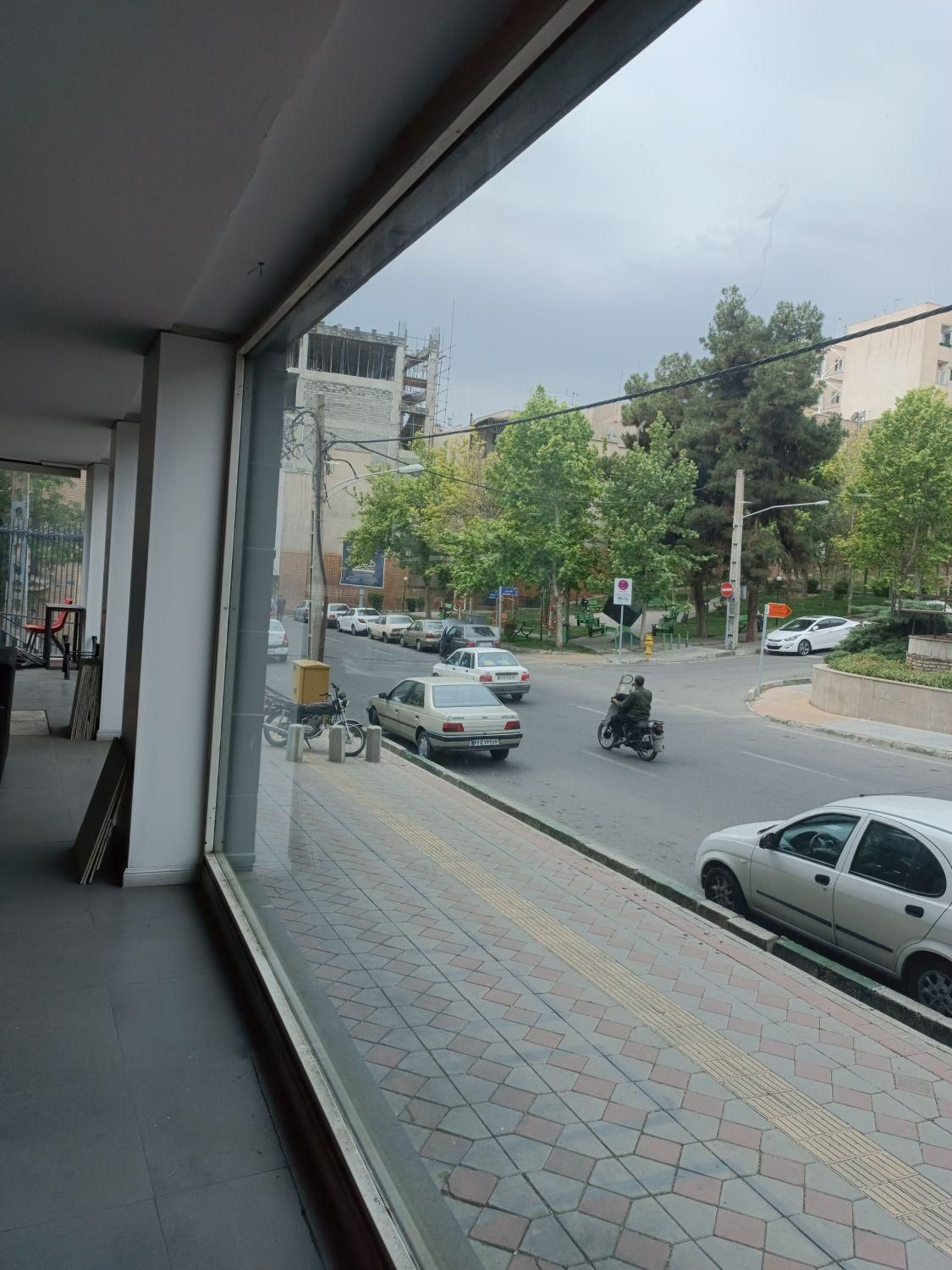 350متر با بر 20 ( هایپر ،نمایندگی ها)|اجارهٔ دفتر کار، اتاق اداری، مطب|تهران, جلفا|دیوار
