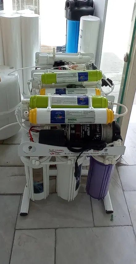 نصب ، سرویس دستگاه تصفیه آب تعمیر آب شیرین کن|آب‌سردکن و تصفیه آب|قم, زنبیل آباد|دیوار