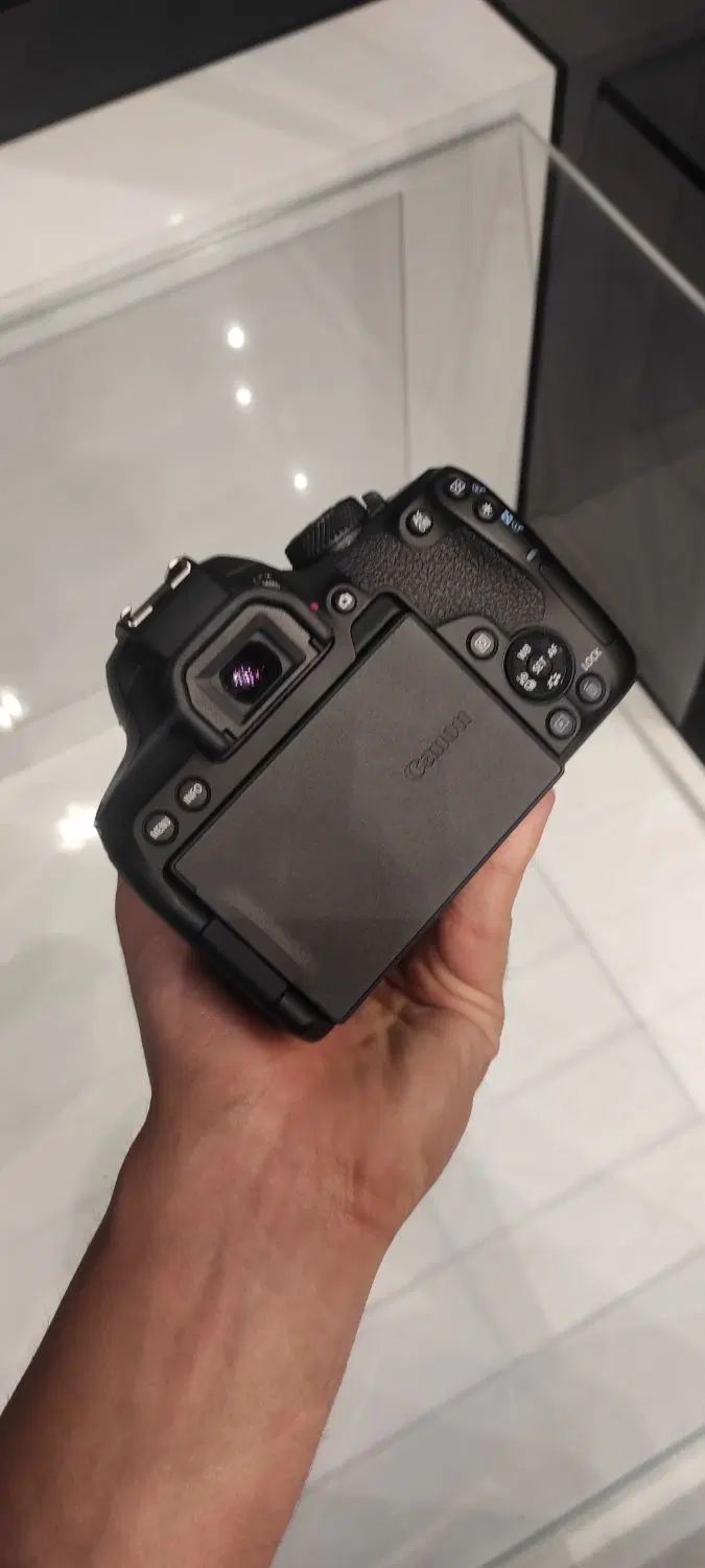 دوربین کانن CANON 850D + 18-55 STM|دوربین عکاسی و فیلم‌برداری|تهران, فلسطین (میدان انقلاب)|دیوار